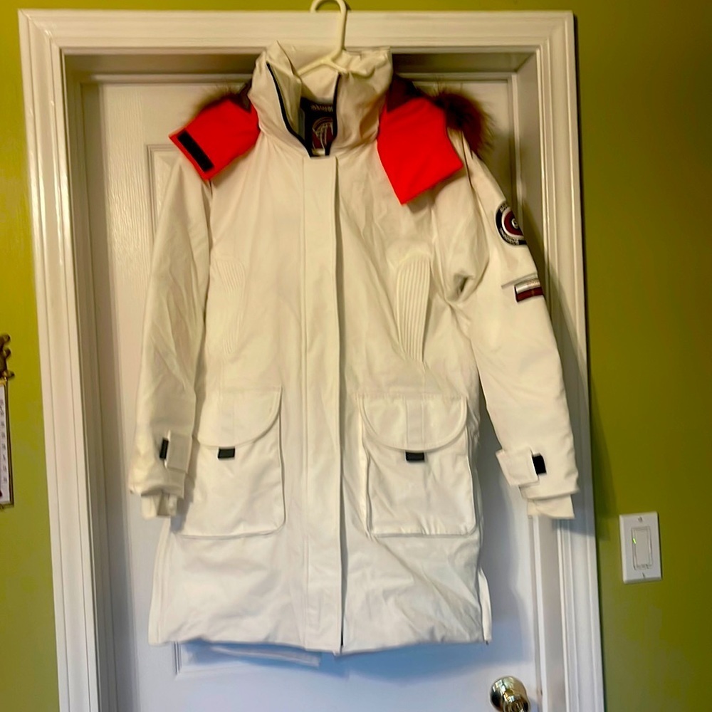 BOSIDENG GOOSEBUMPS Premium Down, Wind Proof, Warm Flex,Hooded Parka Size M